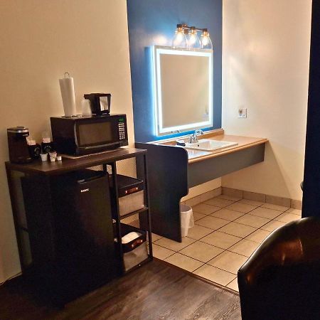 Shady Acre Inn And Suites Branson West Eksteriør billede