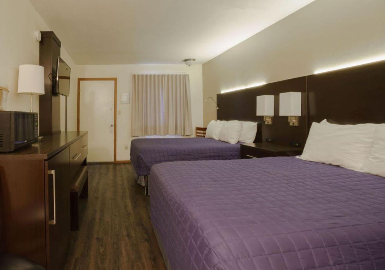Shady Acre Inn And Suites Branson West Eksteriør billede
