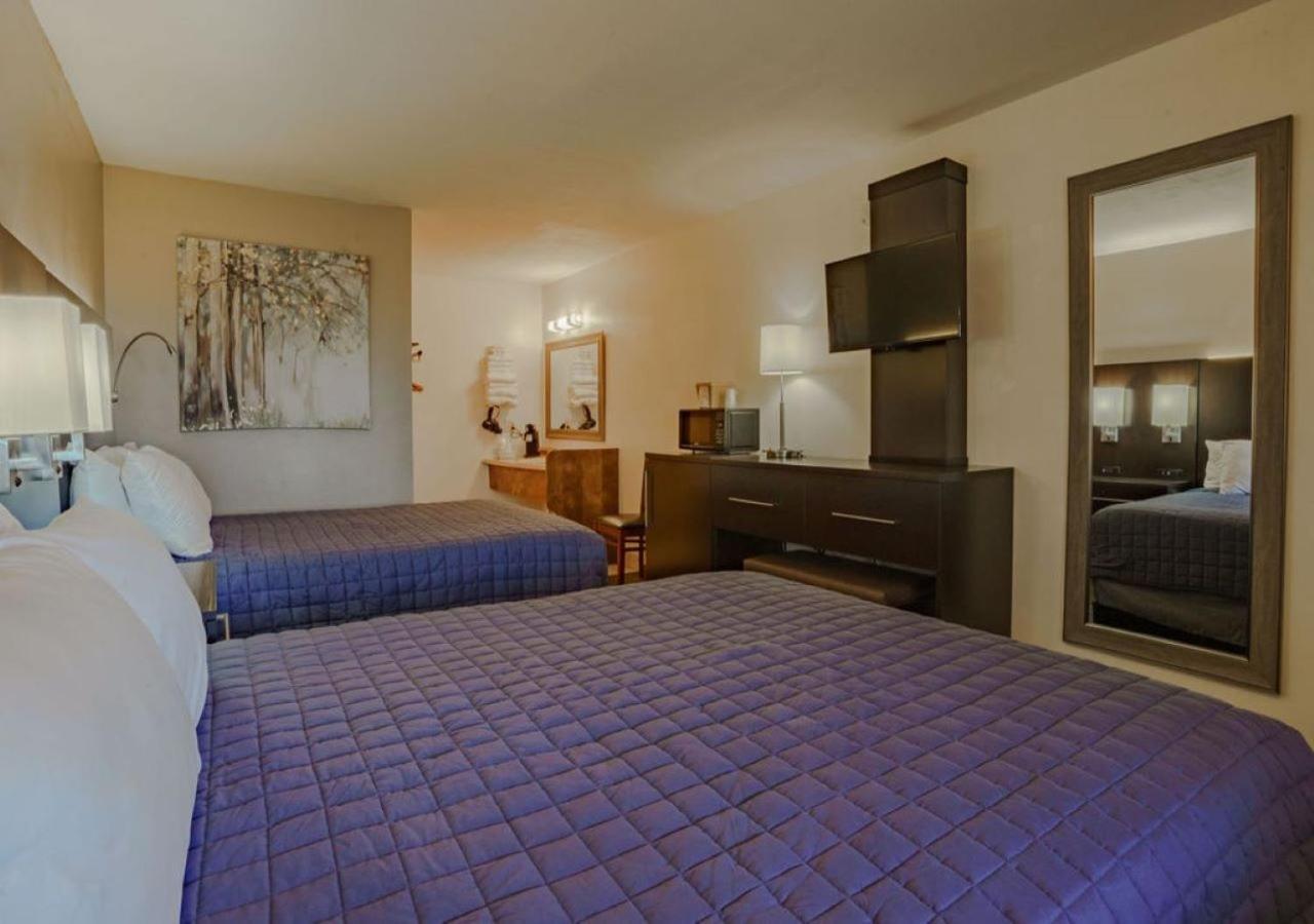 Shady Acre Inn And Suites Branson West Eksteriør billede