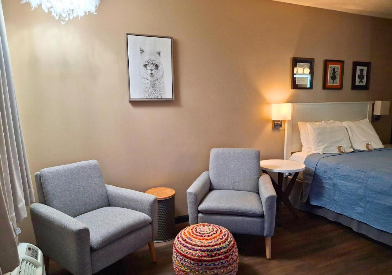 Shady Acre Inn And Suites Branson West Eksteriør billede